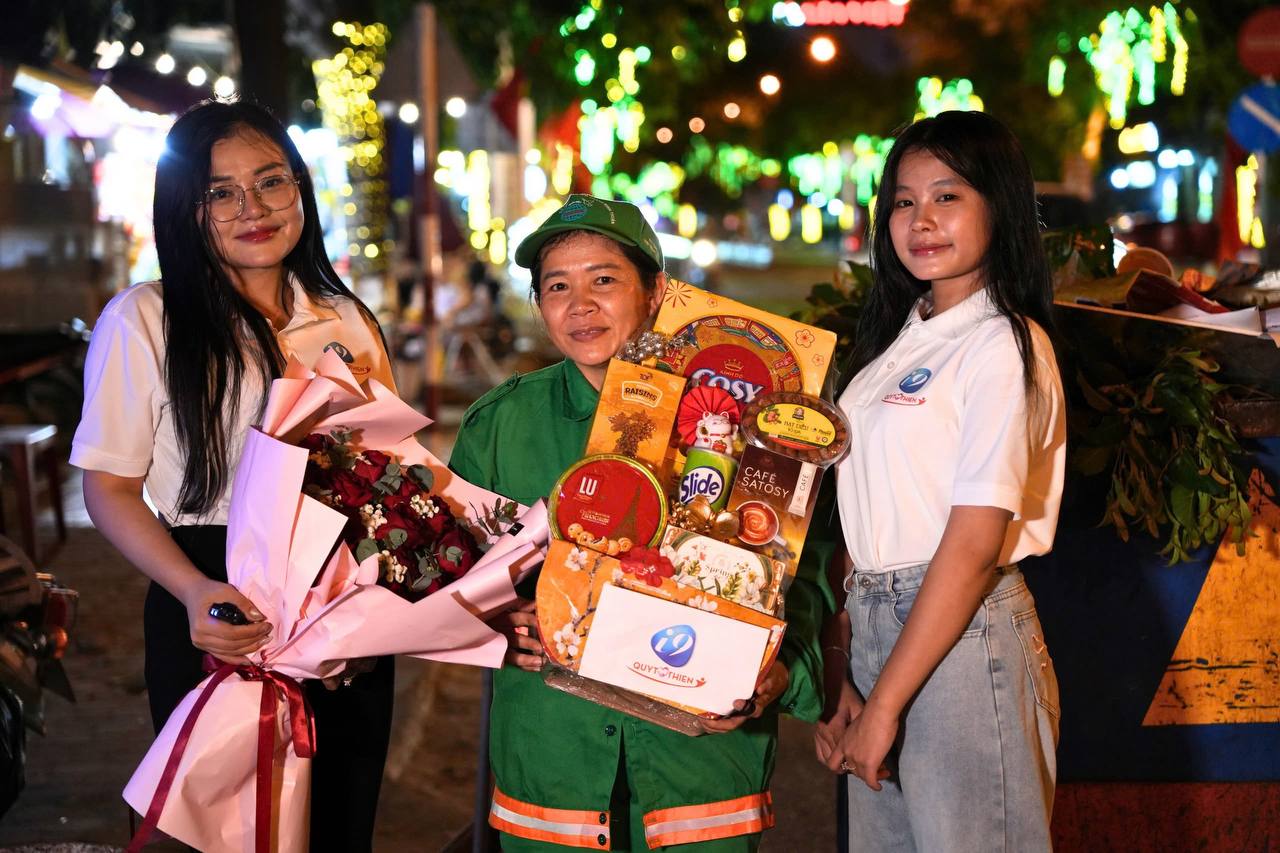 Các chương trình ưu đãi và khuyến mãi hấp dẫn tại CWIN 05, bao gồm tiền thưởng đăng ký và hoàn trả cao.